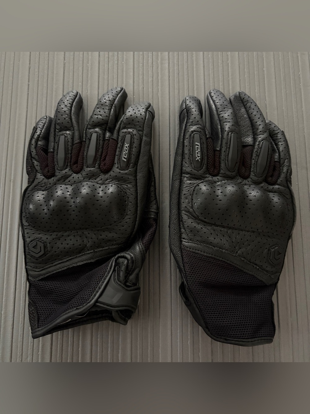 Lg Reax Women’s Motorcycle Gloves